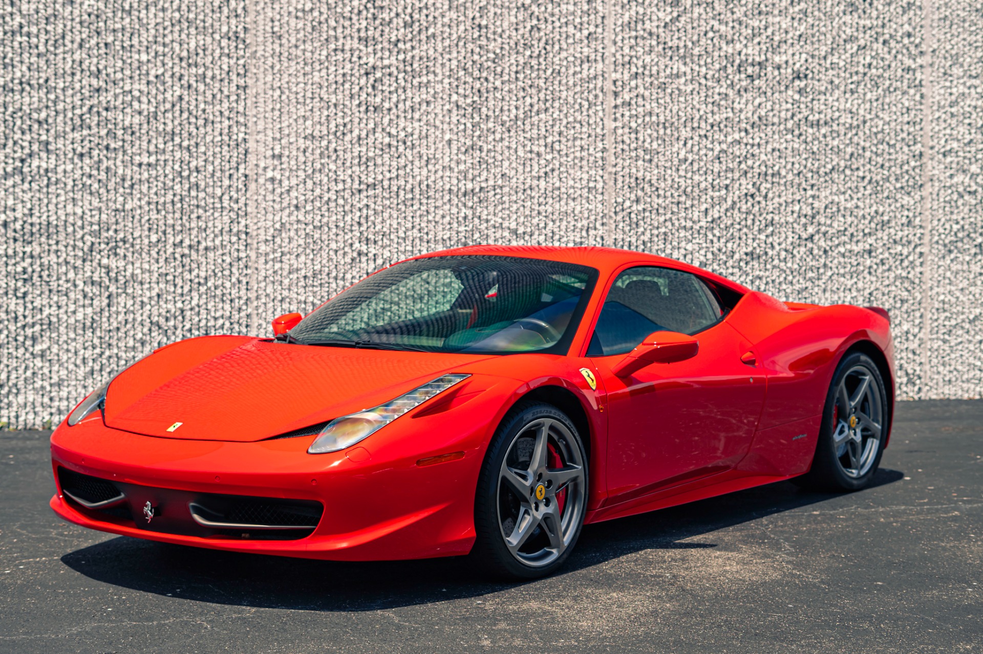 Rosso Scuderia 2013 Ferrari 458 Italia Coupe RWD Coupe Rear-Wheel Drive 7-Speed Automatic
