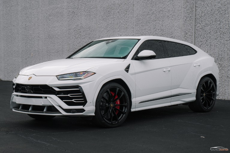2021 Lamborghini Urus Base's photo