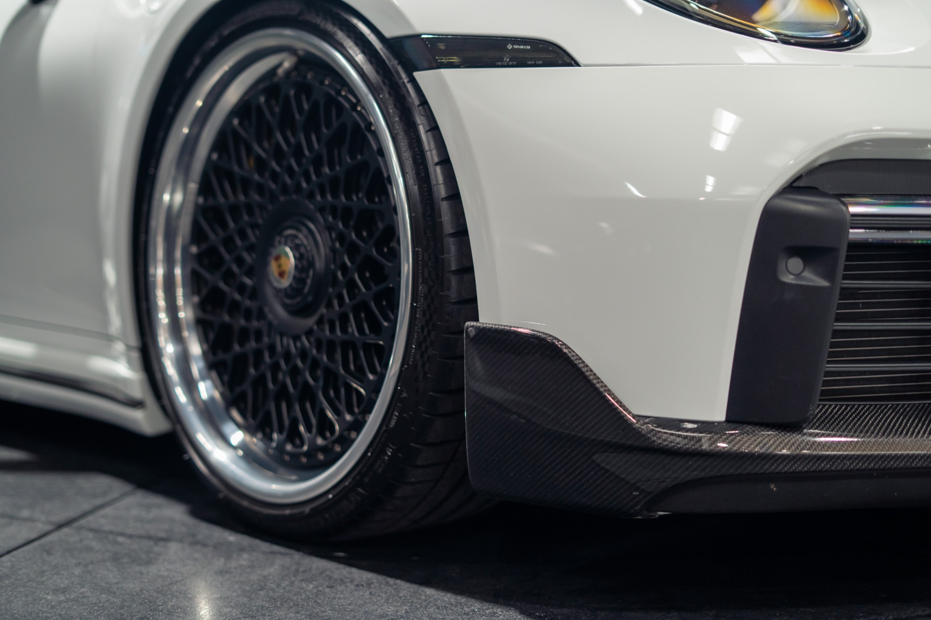 2022 Porsche 911 Turbo S - Photo 19