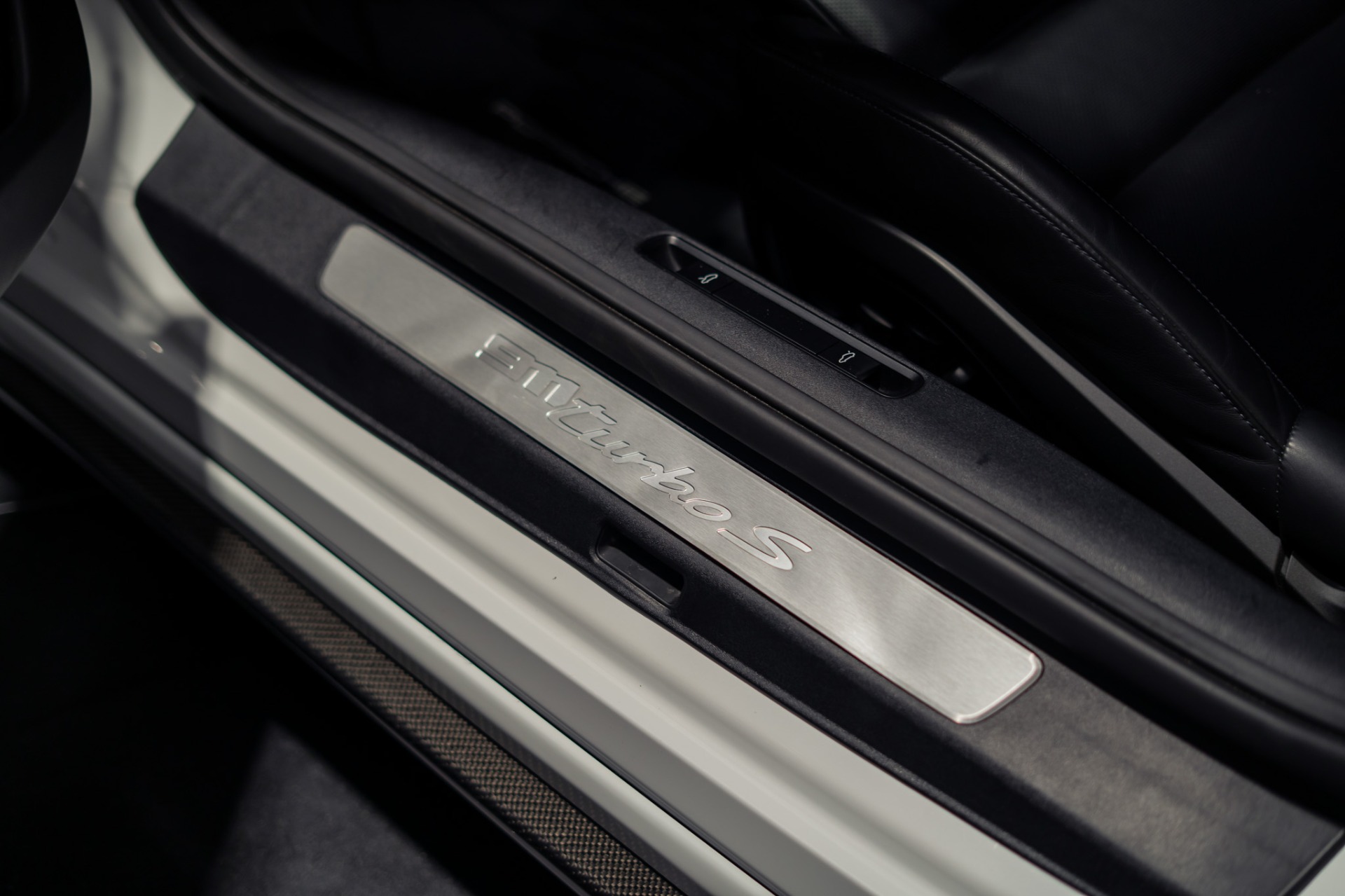 2022 Porsche 911 Turbo S - Photo 24