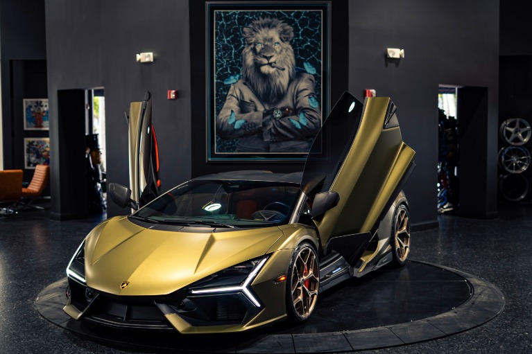 2025 Lamborghini Revuelto 6.5 DCT 4WD's photo