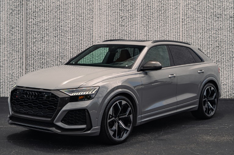 2023 Audi RS Q8 -'s photo