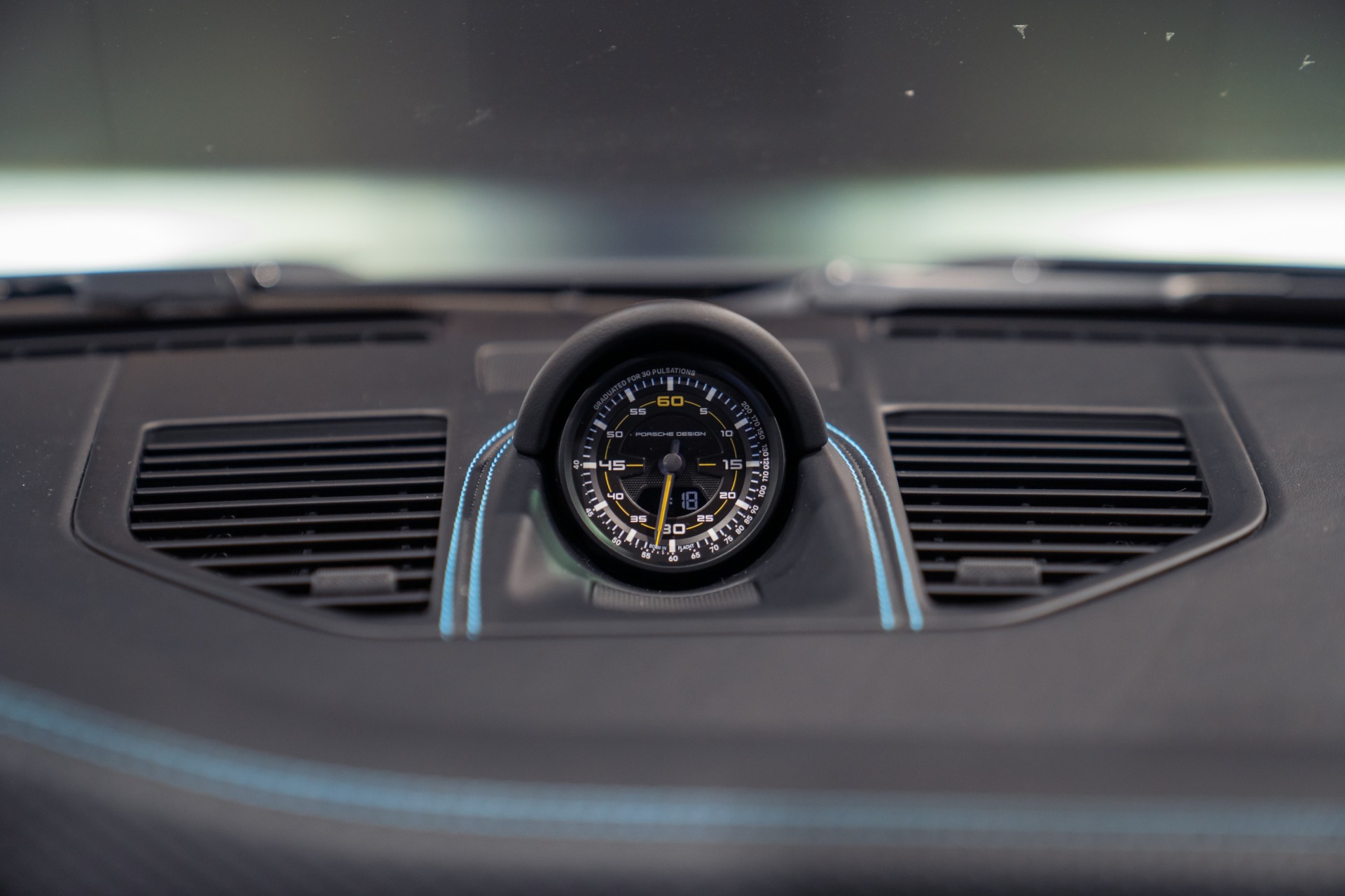 2026 Porsche 911 GT3 - Photo 38