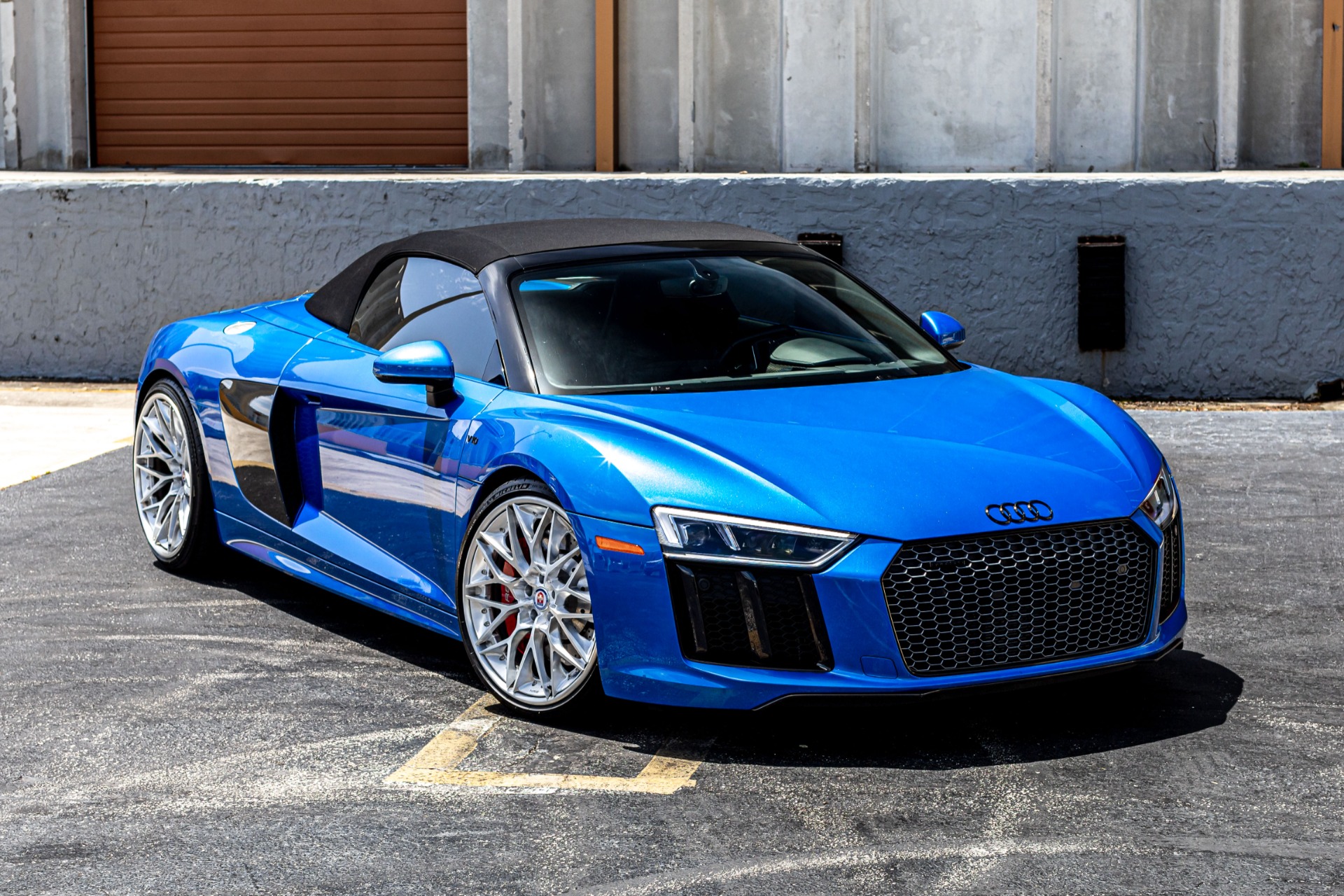 Used 2017 Audi R8 5.2 quattro V10 Spyder HRE WHEELS, AKRAPOVIC