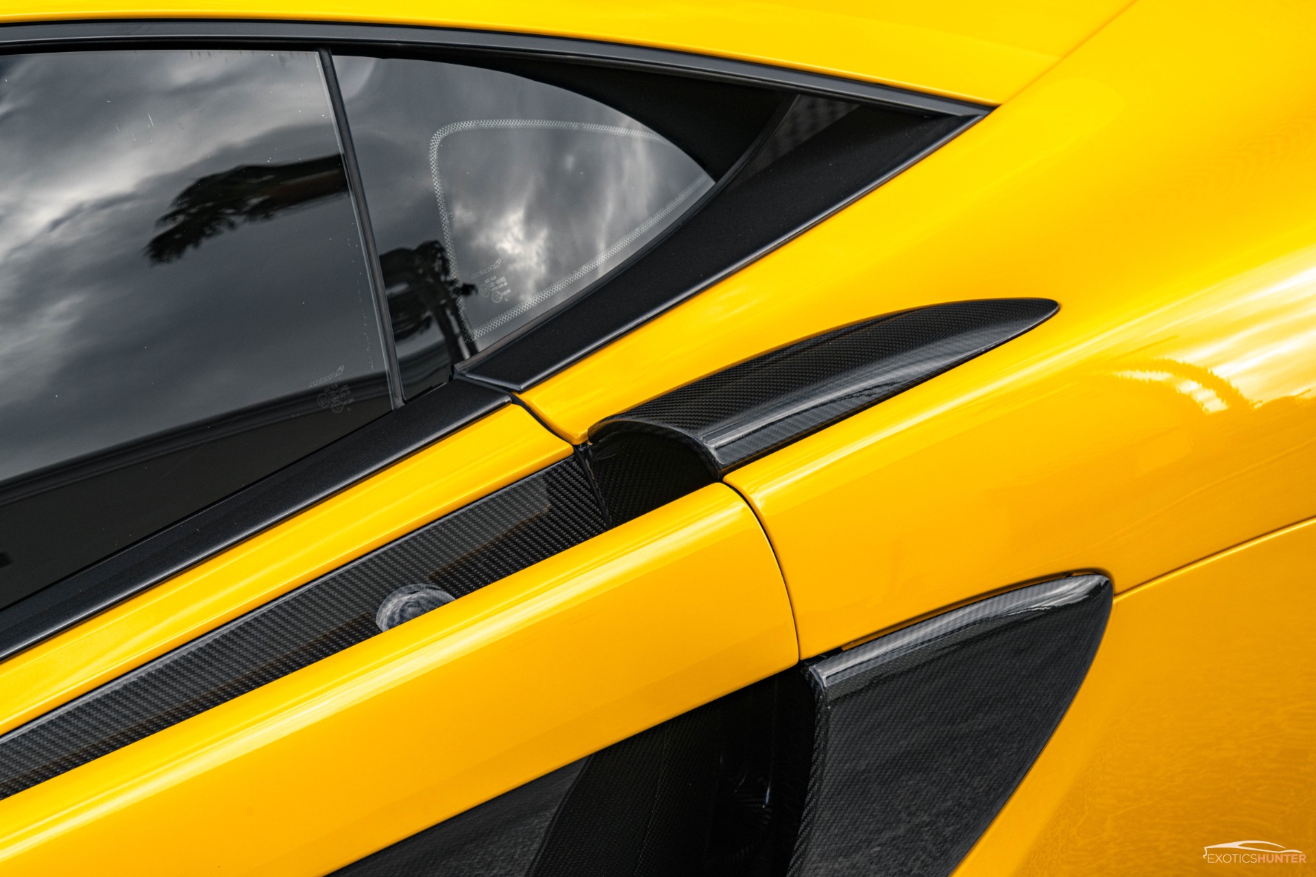 Used 2016 McLaren 570S w/ EVERY Carbon Exterior Pack, Lux Pack