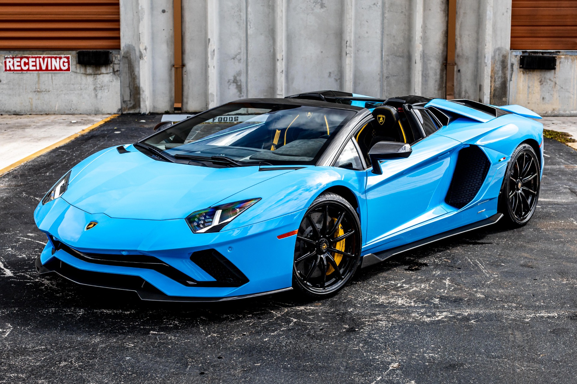 Arriba 95+ imagen lamborghini aventador l - Abzlocal.mx