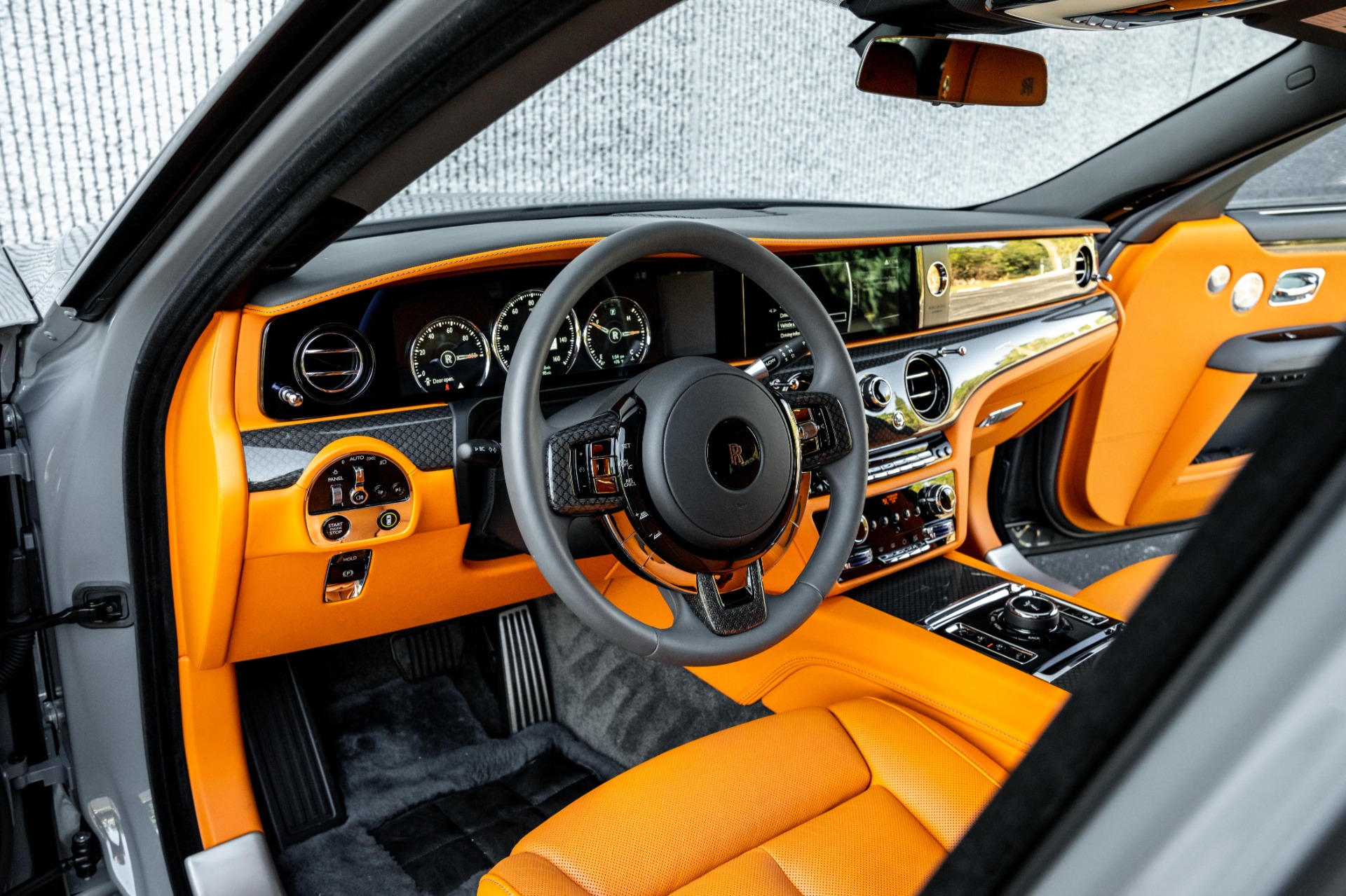 100％本物保証！ Used-2022-Rolls-Royce-Ghost- ラケット(軟式用)