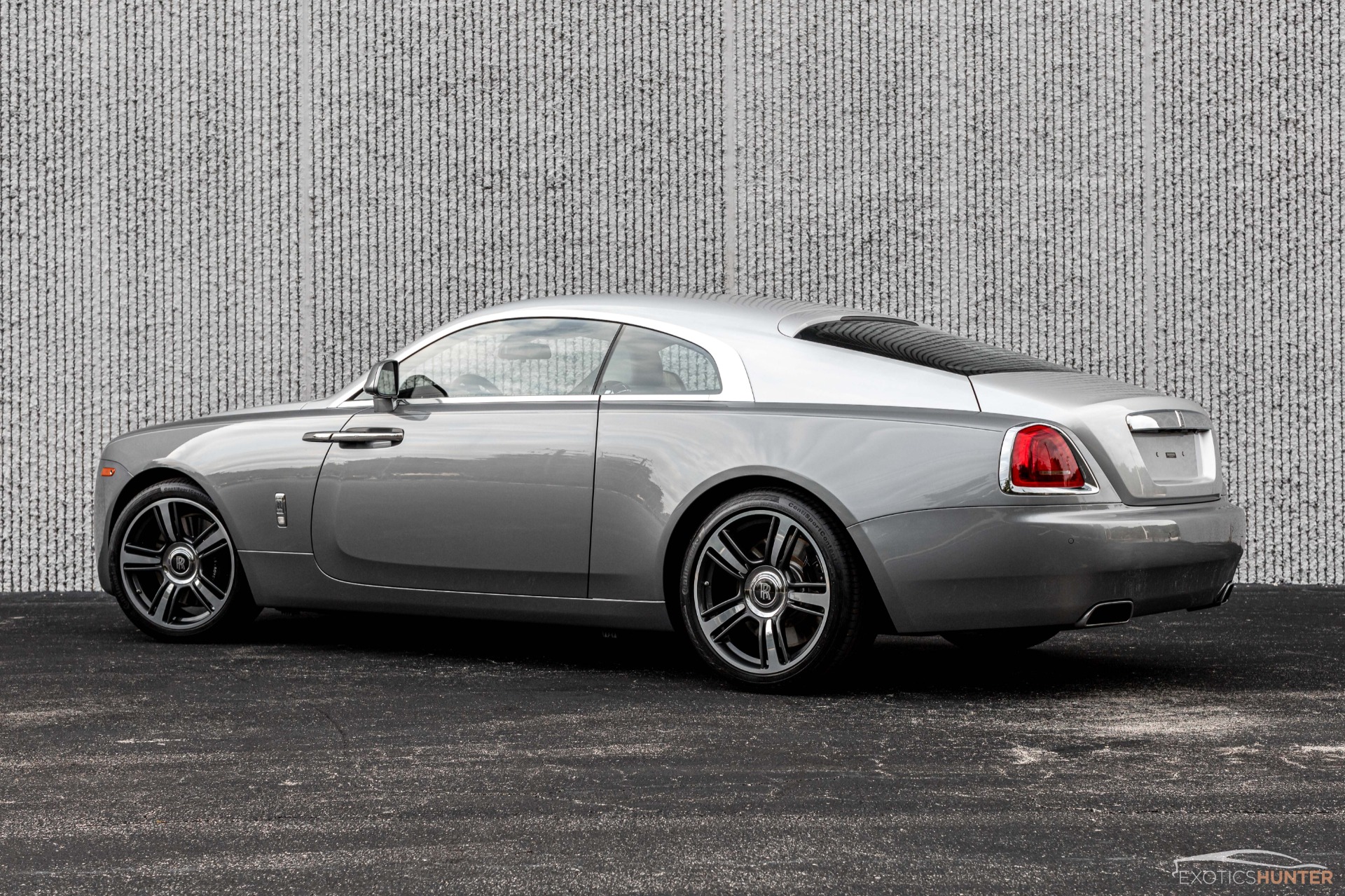 Rolls royce wraith hires stock photography and images  Alamy