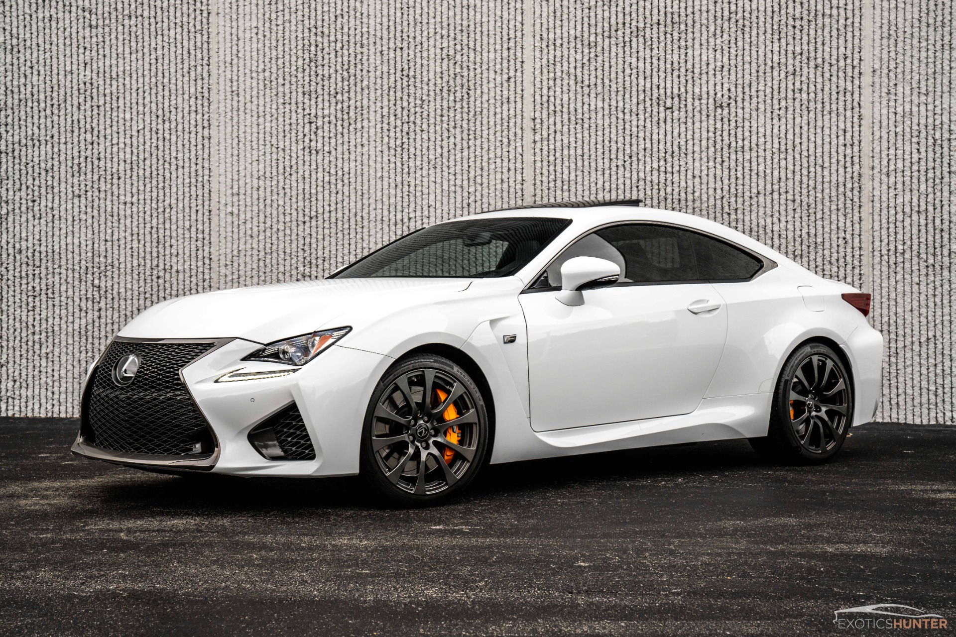Used-2016-Lexus-RC-F-w-the-