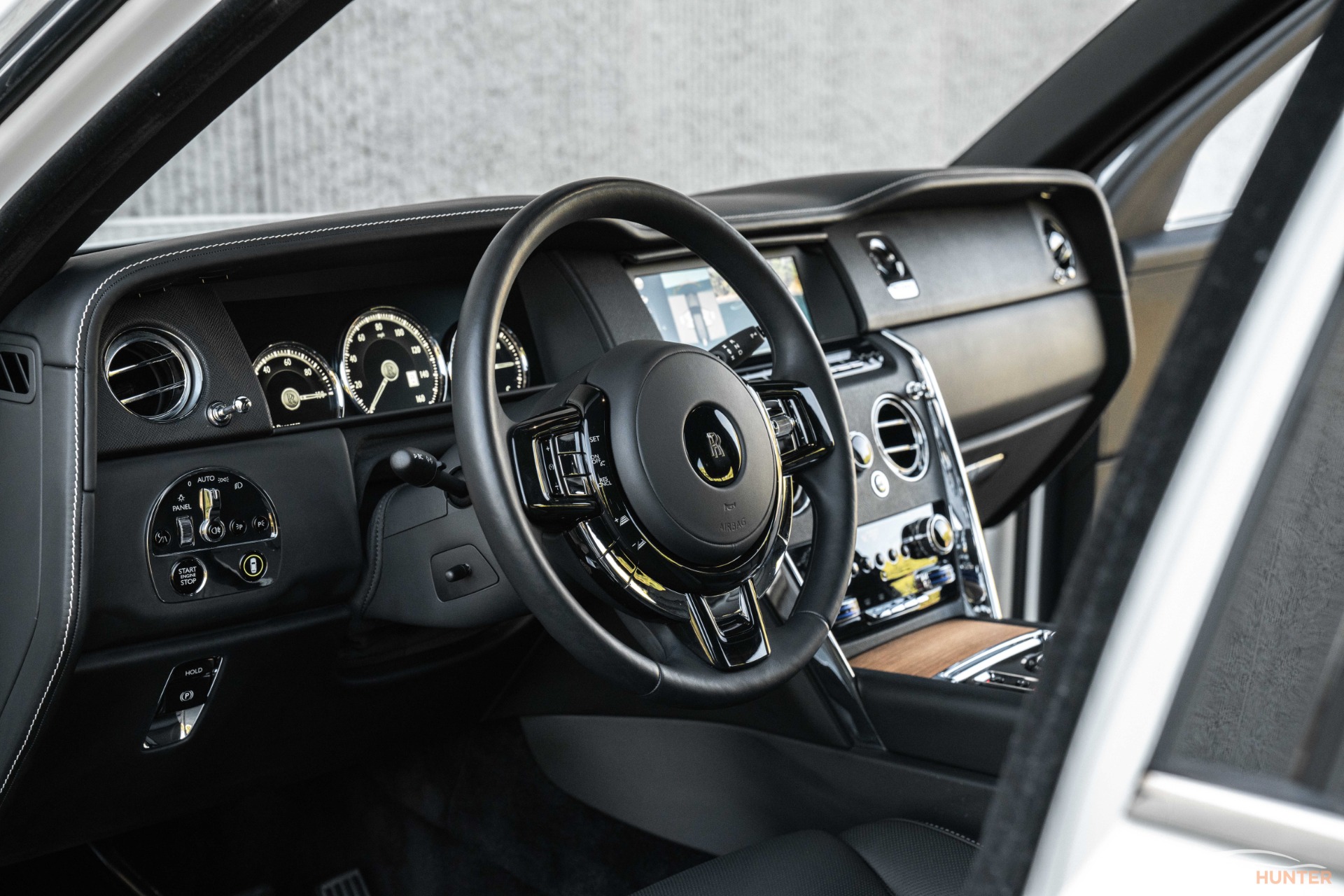 CAR OF THE WEEK  OUR ROLLS ROYCE CULLINAN BLACK BADGE URBAN  Alexanders  Prestige