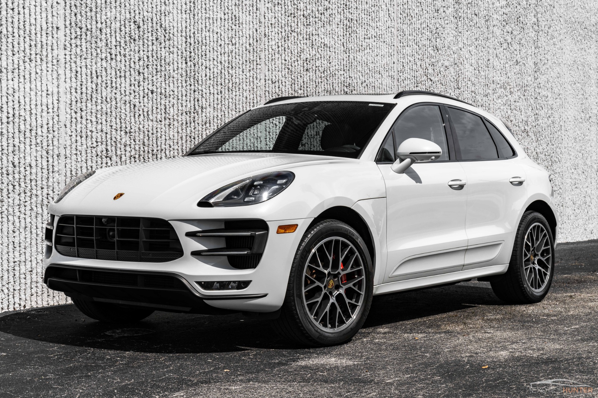 Roof Kit | PORSCHE MACAN TURBO 2017 Roof Kit | PORSCHE MACAN TURBO 2017