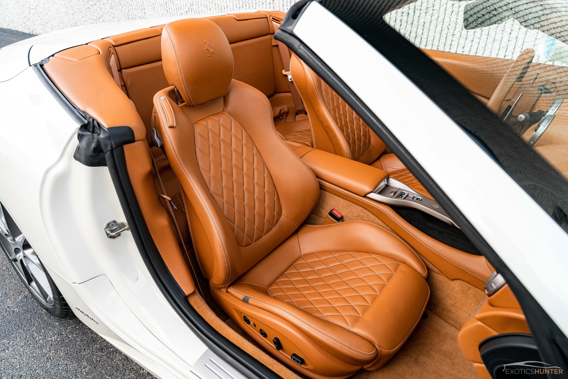 2011 Ferrari California Base - Photo 8