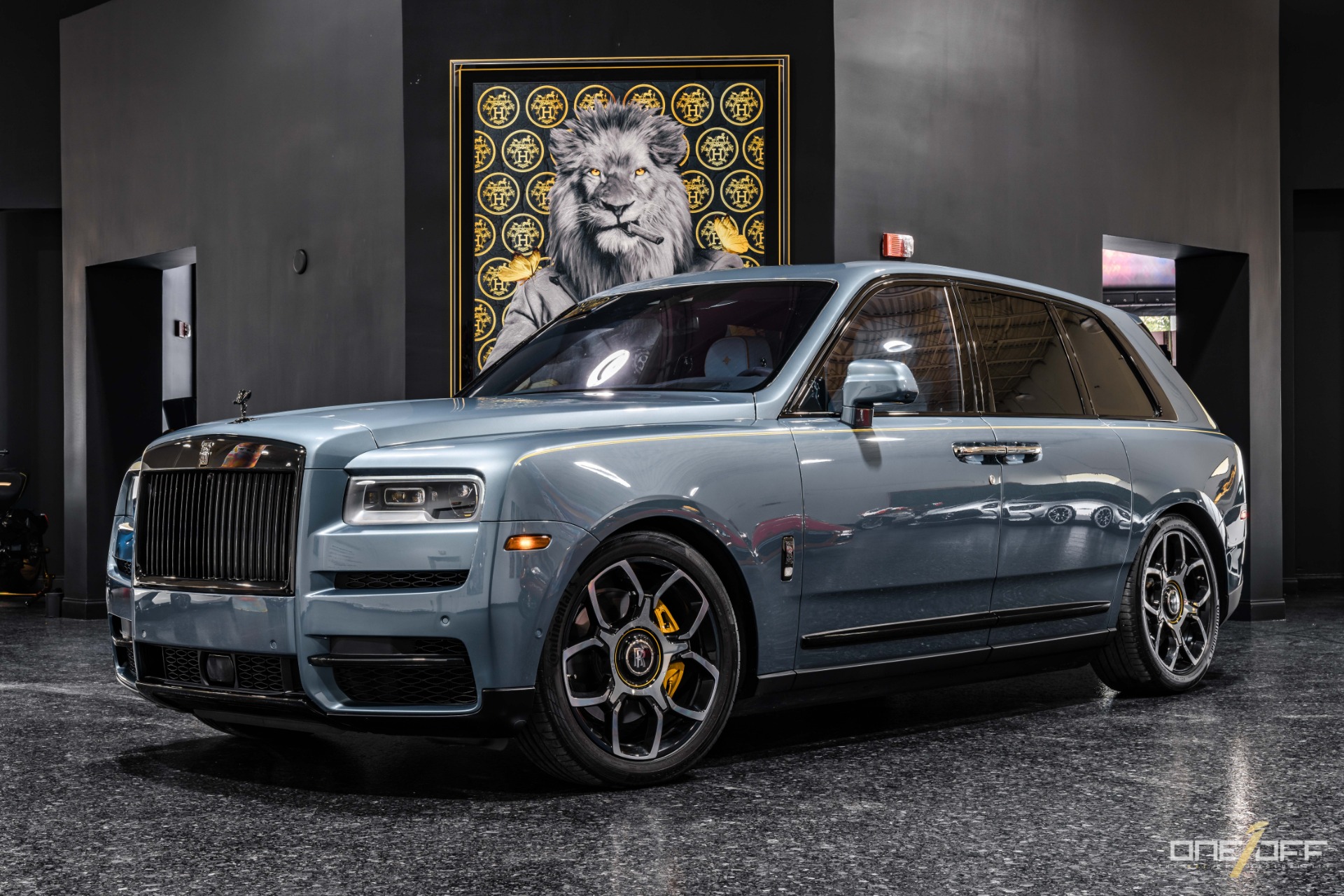 Rolls-Royce Cullinan Shines In New Bespoke Color Options