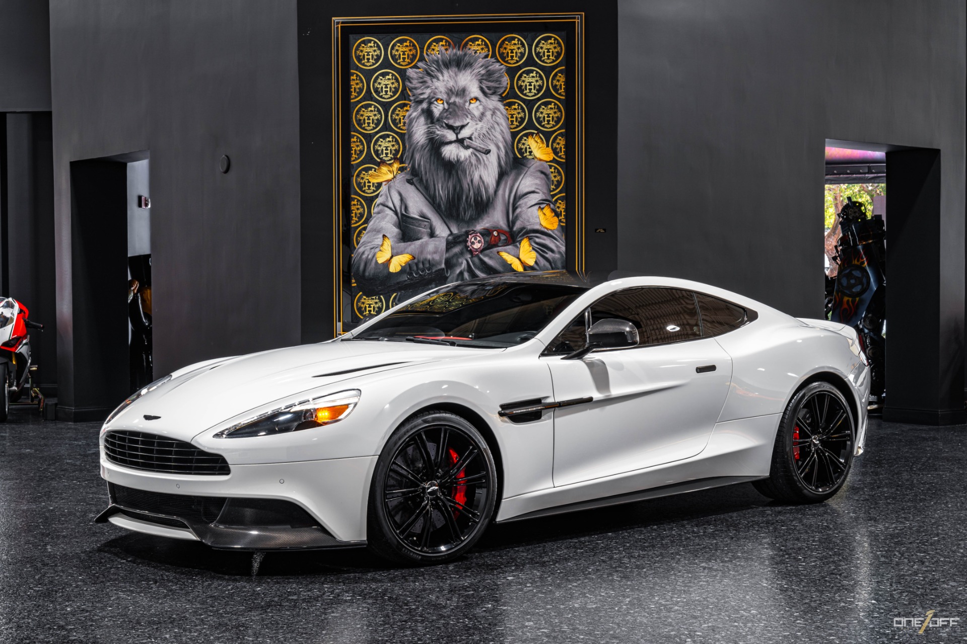 Used 2014 Aston Martin Vanquish RARE Stratus White/Red with
