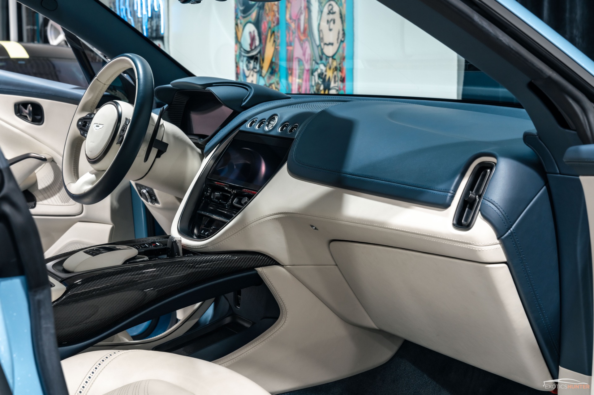 Aston Martin Dbx Interior White