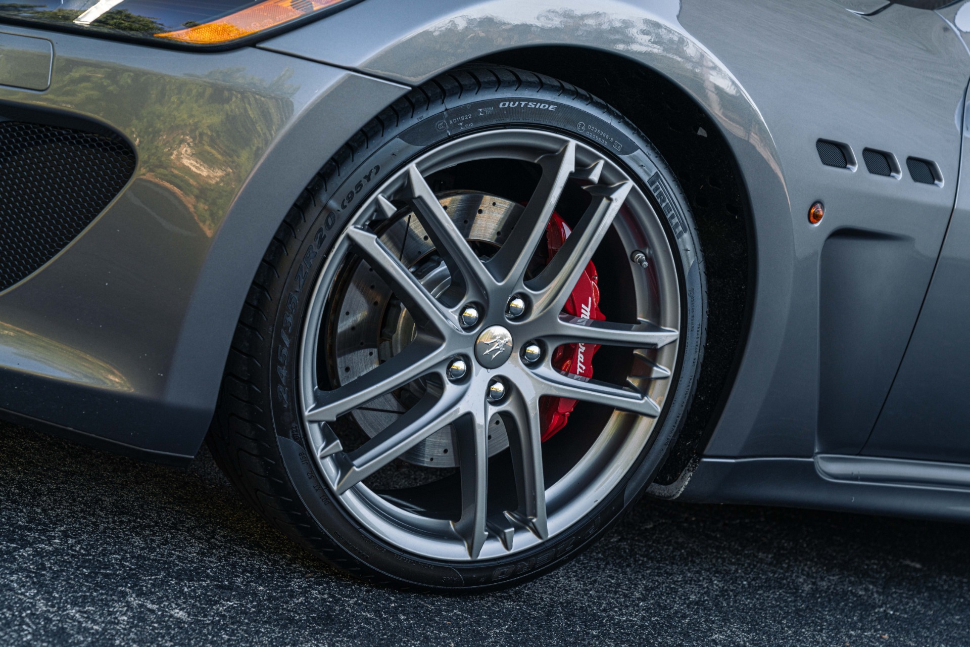 Used 2016 Maserati GranTurismo MC w/ a Rosso Corallo Interior + 