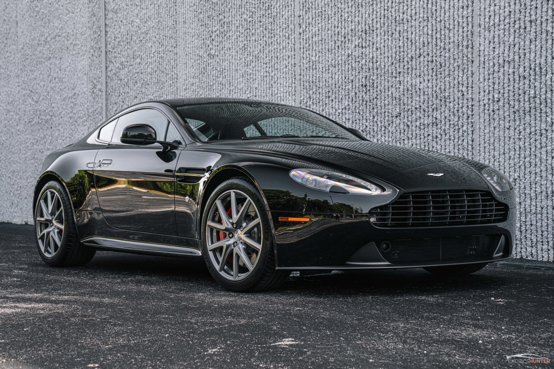 Used 2015 Aston Martin V8 Vantage GT 6-Speed LOW MILE with Carbon 