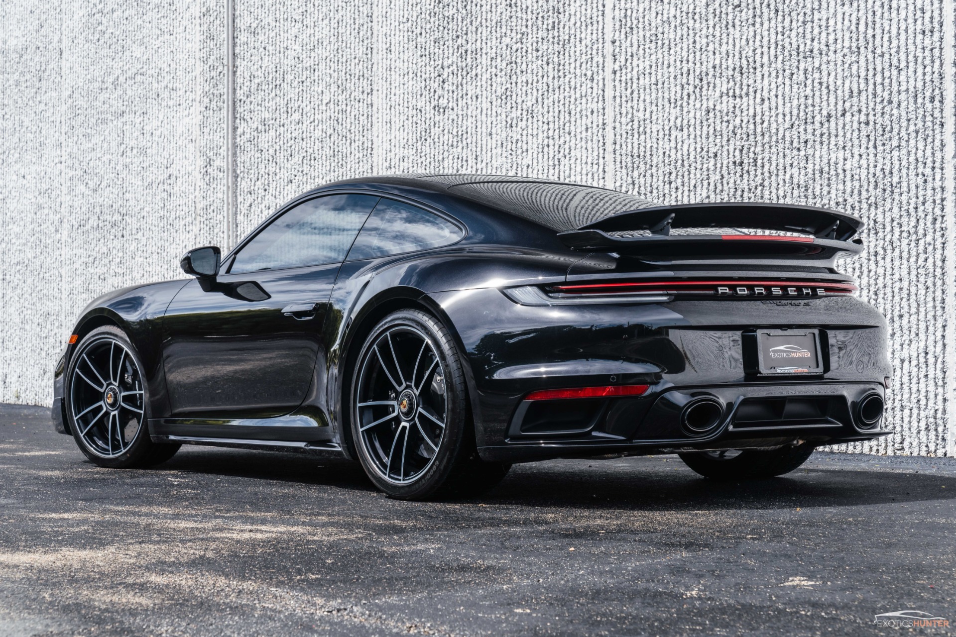 ザナドゥ Used 2021 Porsche 911 Turbo S w/ Sportdesign Pack, Sport