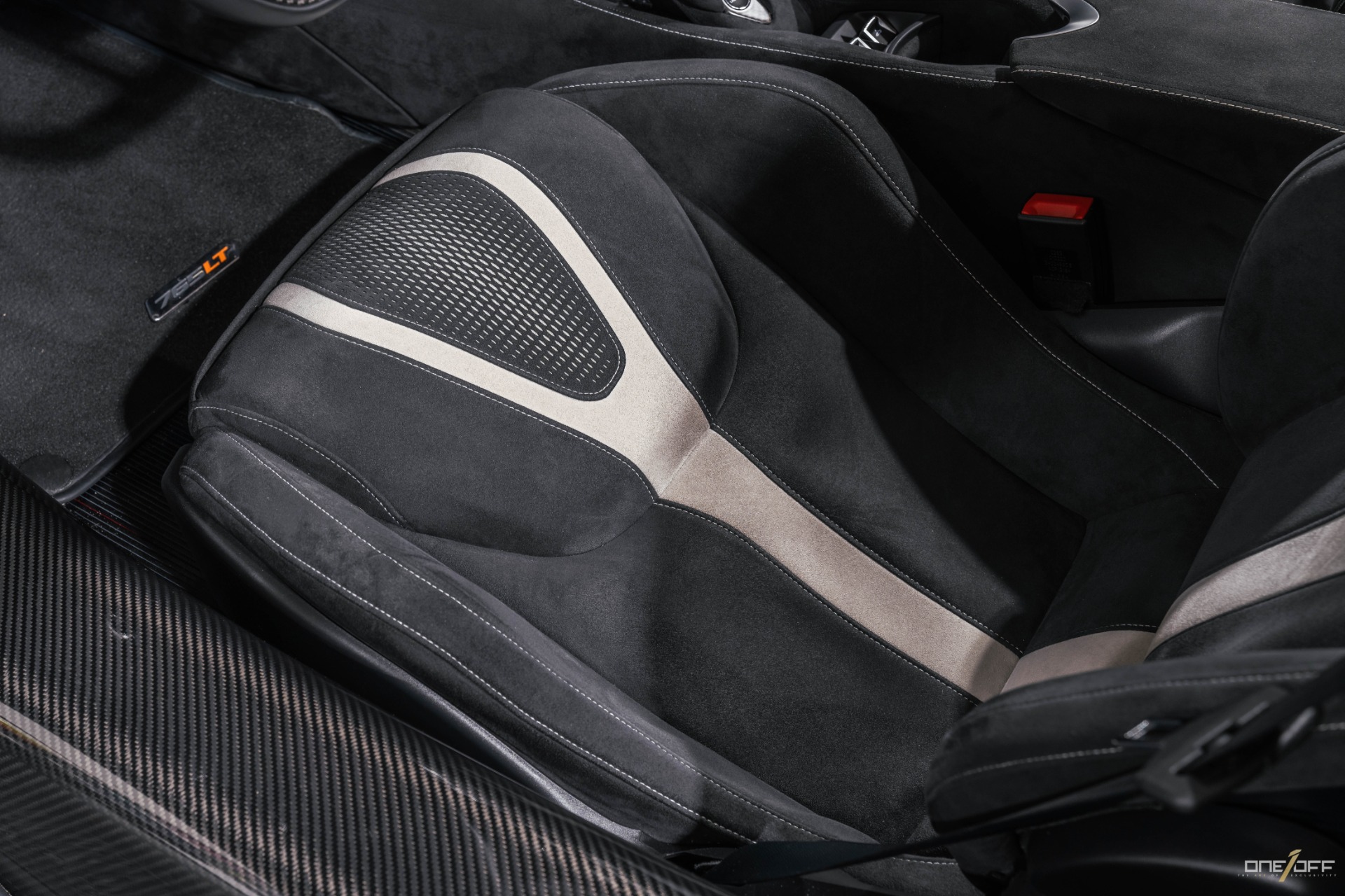 Used 2022 McLaren 765LT photo 58