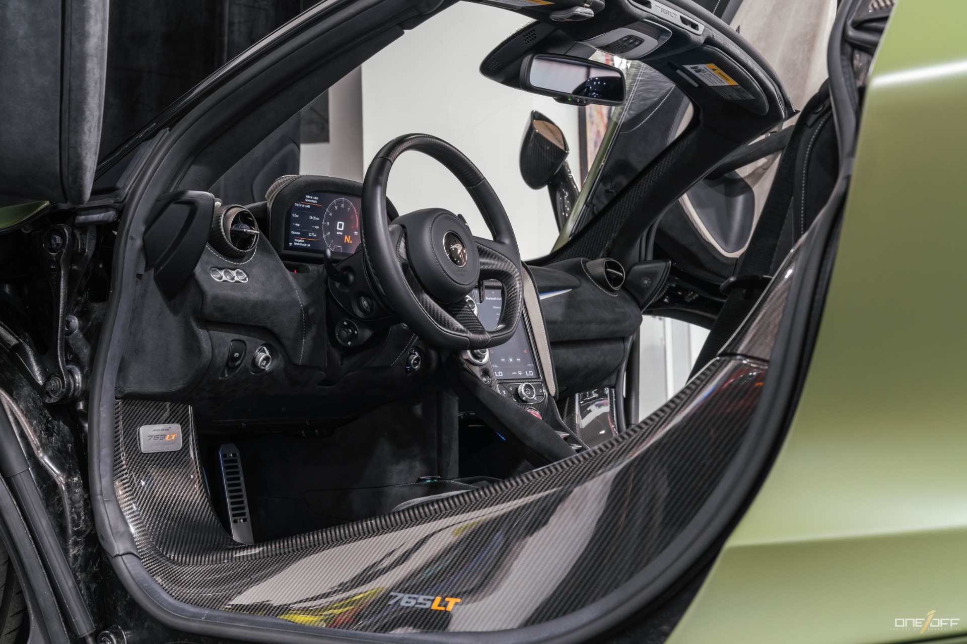 Used 2022 McLaren 765LT photo 62