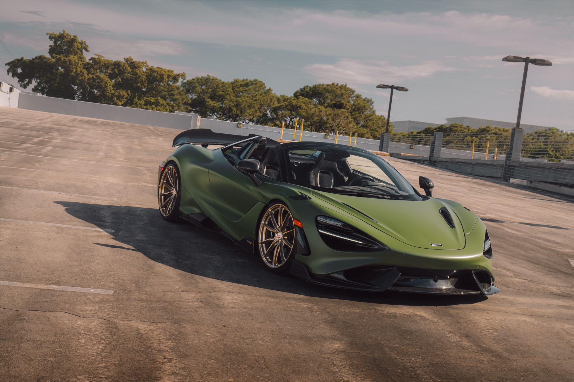 Used 2022 McLaren 765LT photo 69