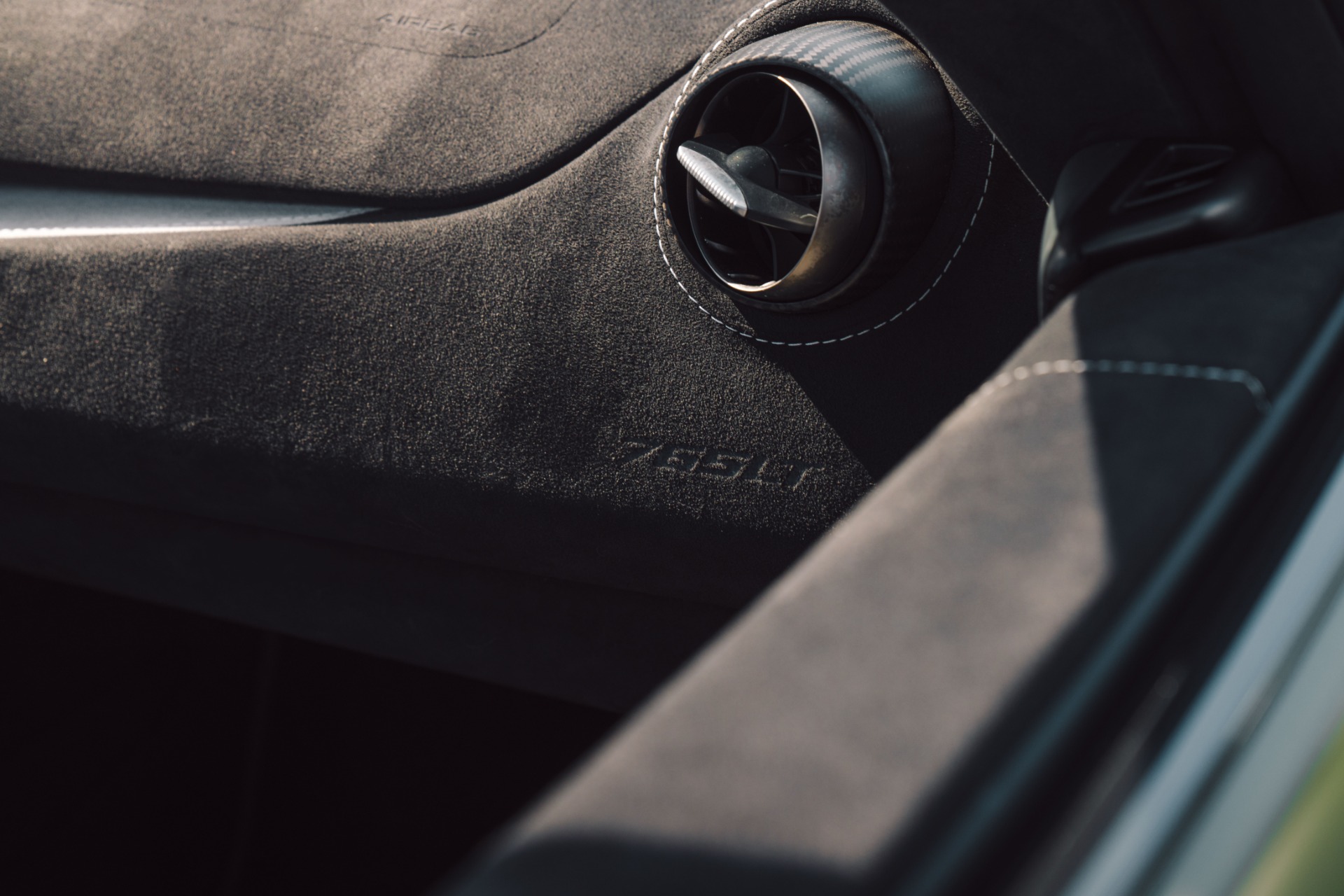 Used 2022 McLaren 765LT photo 74