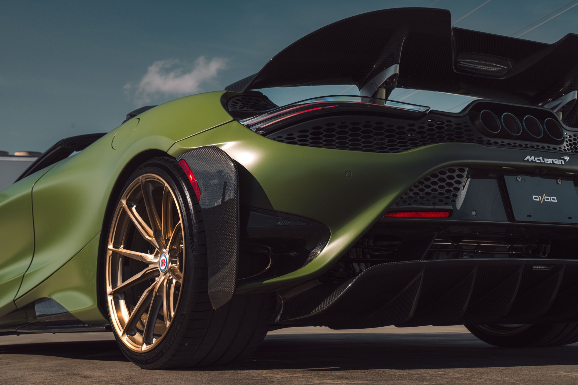 Used 2022 McLaren 765LT photo 75