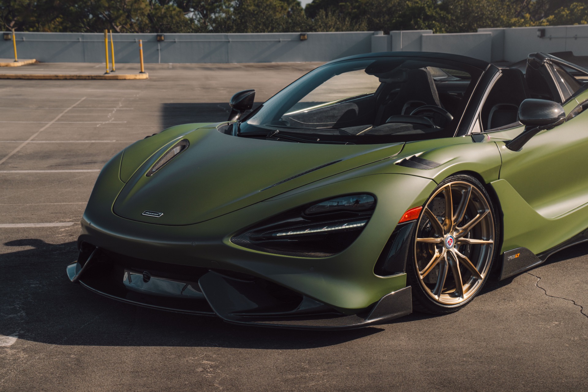 Used 2022 McLaren 765LT photo 82