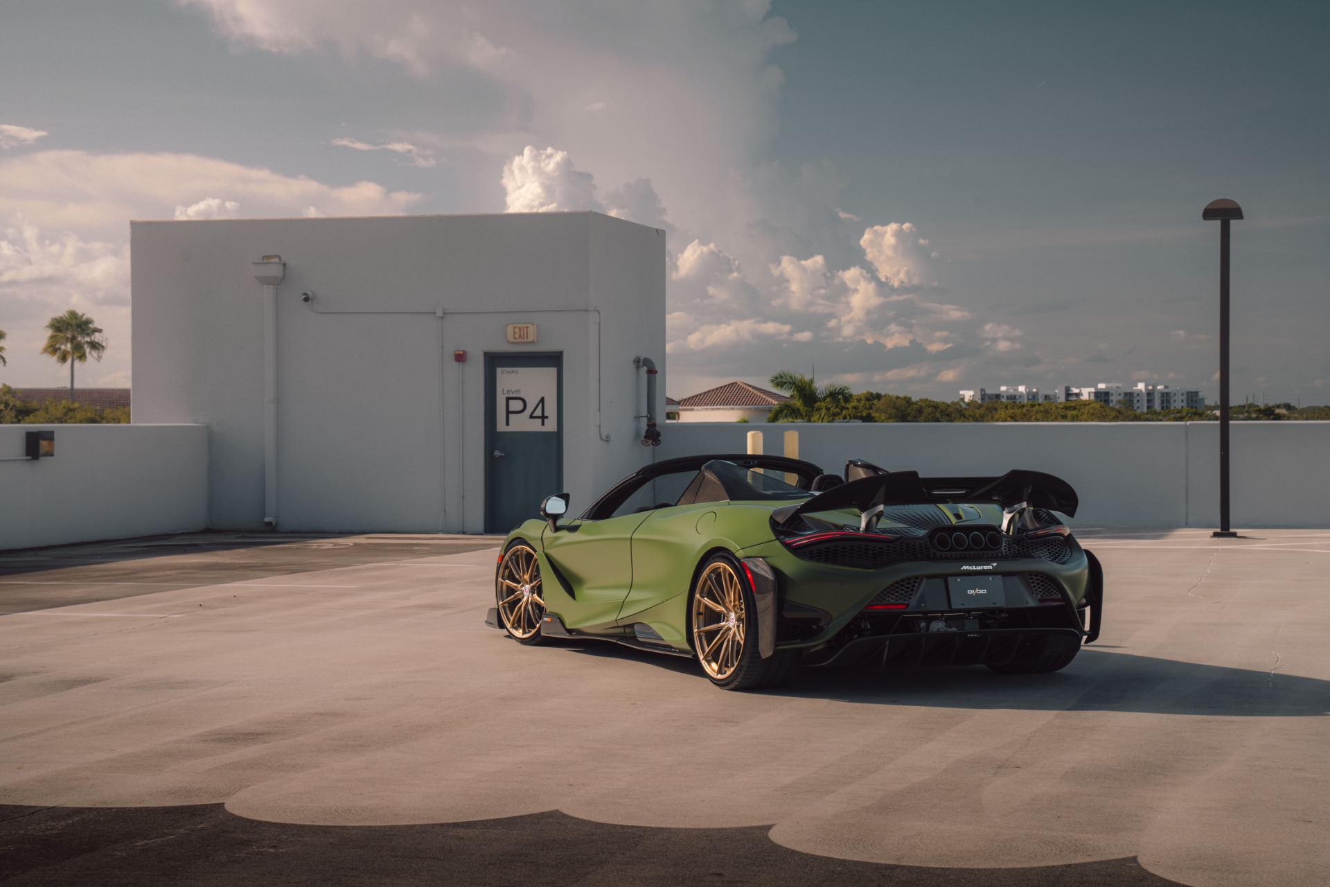 Used 2022 McLaren 765LT photo 83