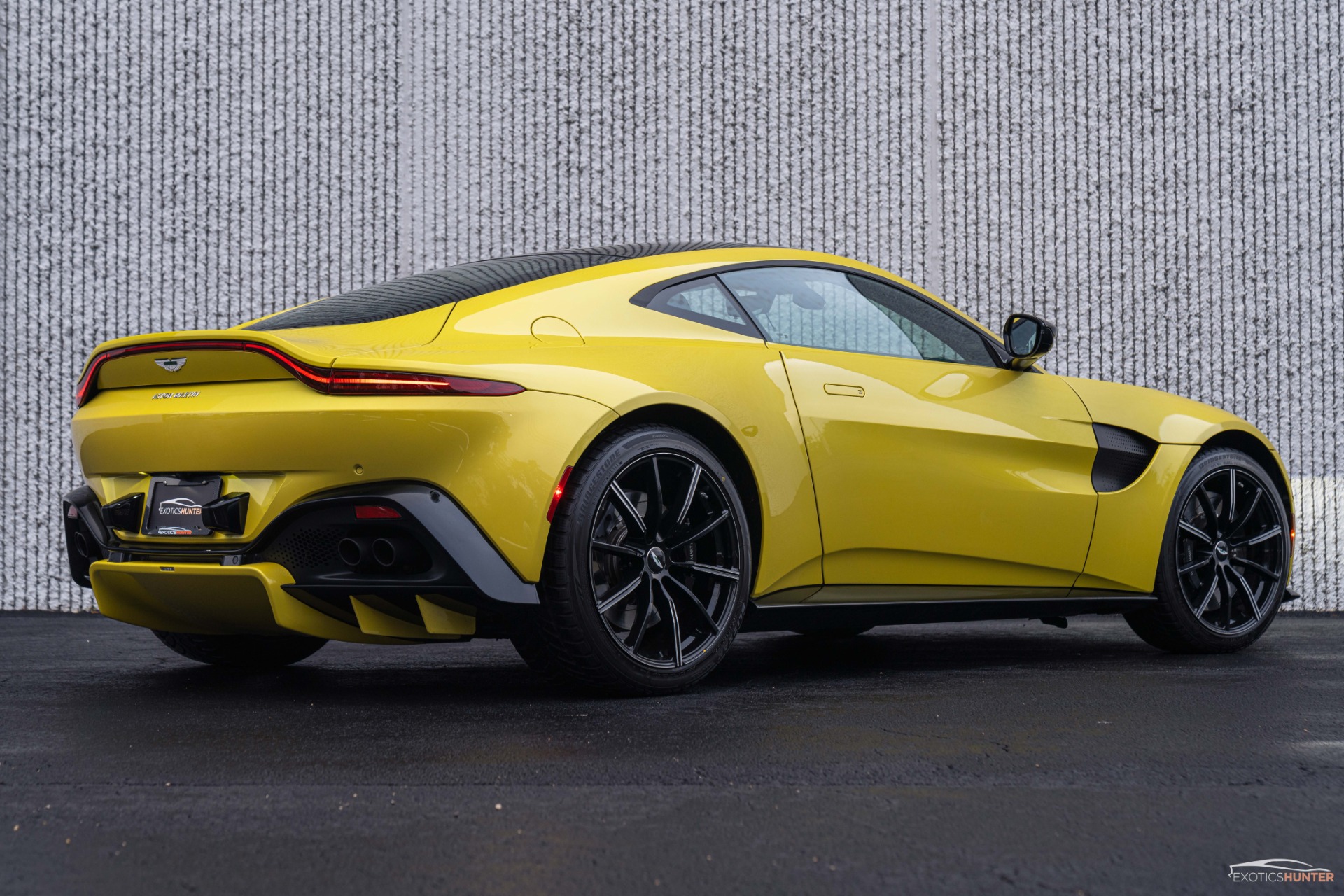 Used 2020 Aston Martin Vantage in Frosted Glass Yellow w