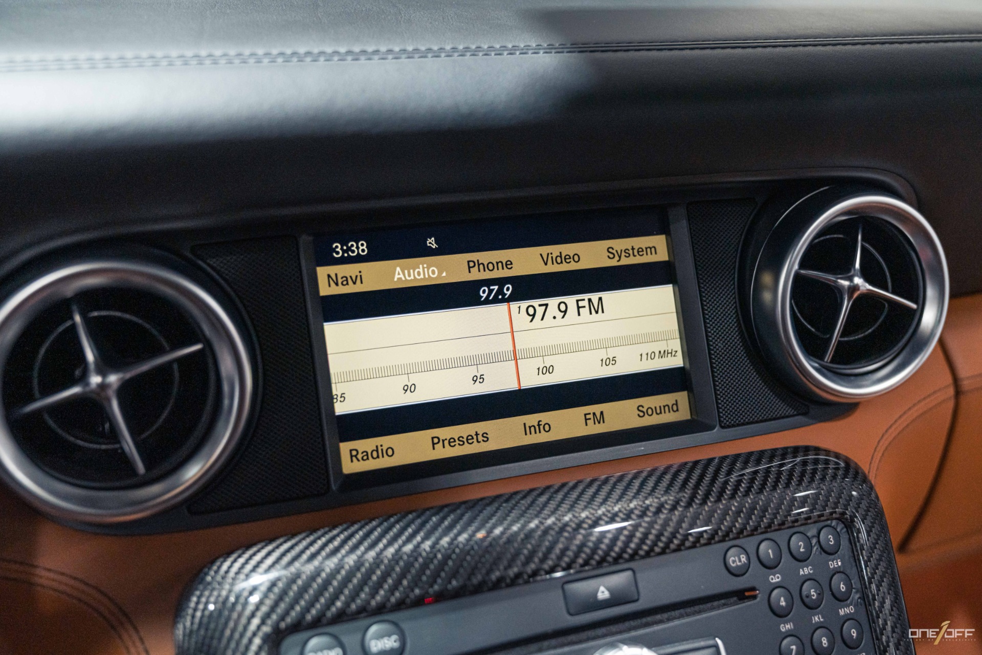 2012 Mercedes Benz SLS AMG photo 35