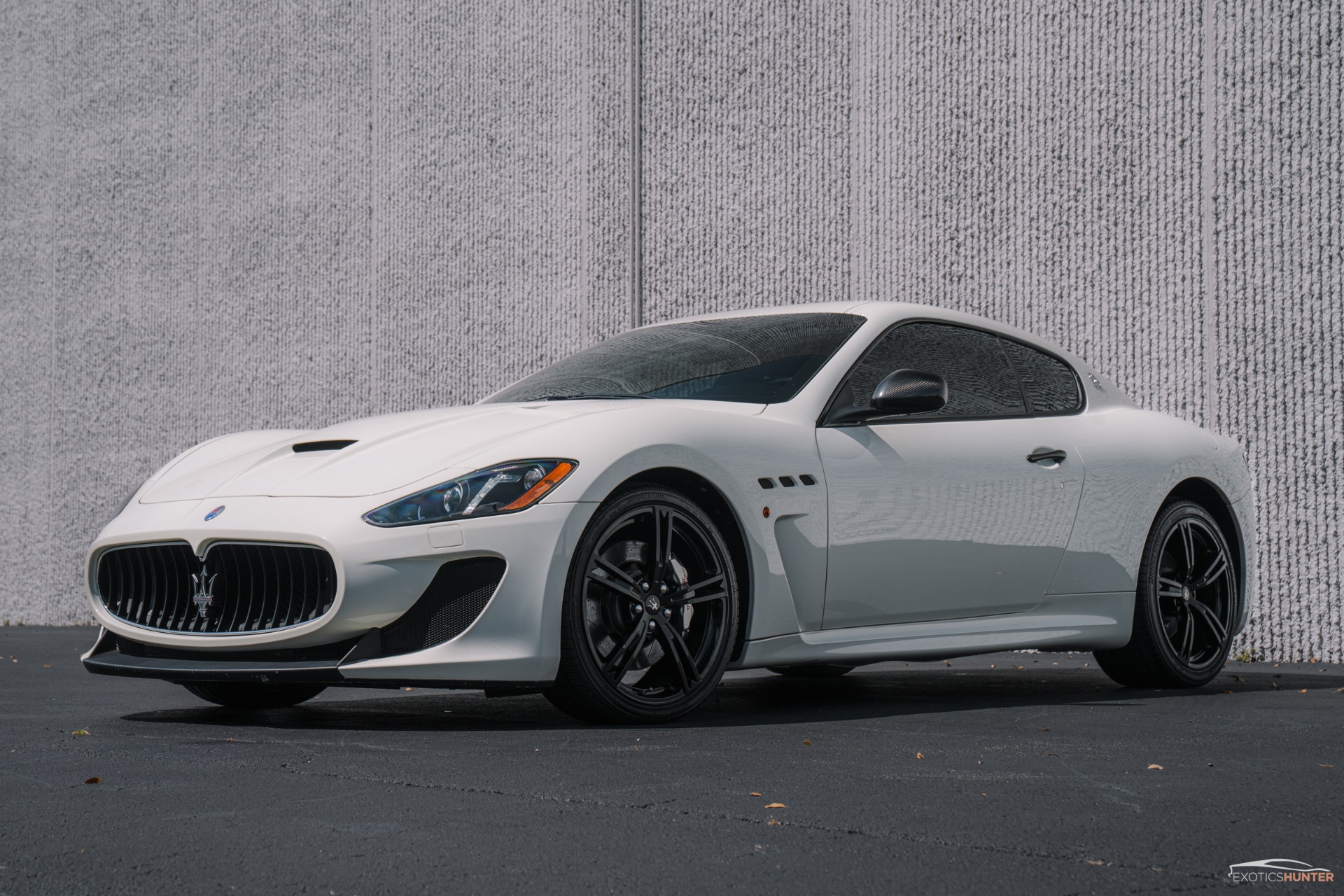 2014 Maserati Granturismo MC photo 16
