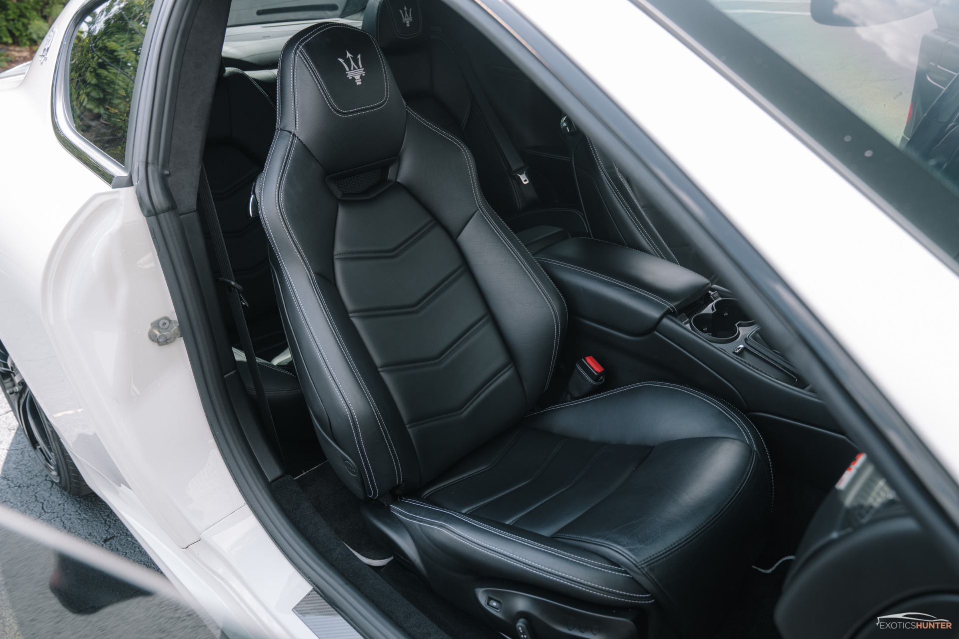2014 Maserati Granturismo MC photo 27